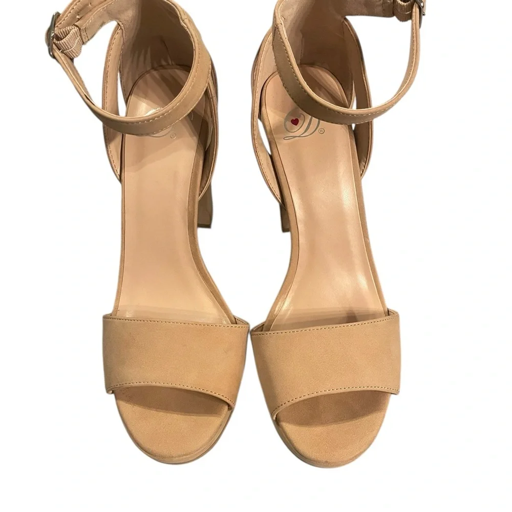 Chic Nude Ankle Strap Heels - Picture 2 of 3